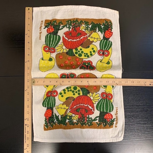 Vintage Merry Mushroom Themed Kitchen Towel Butterfly Kitsch Retro - Picture 5 of 7